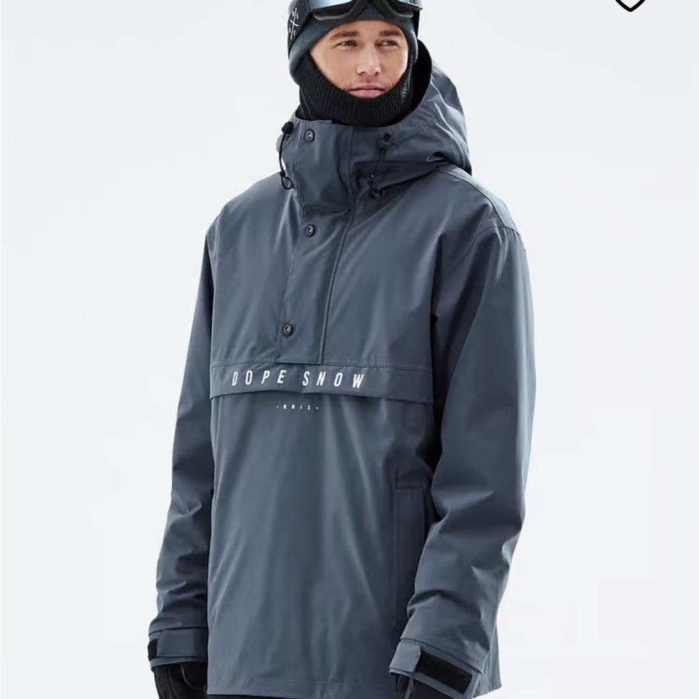 Insulated ski jacket